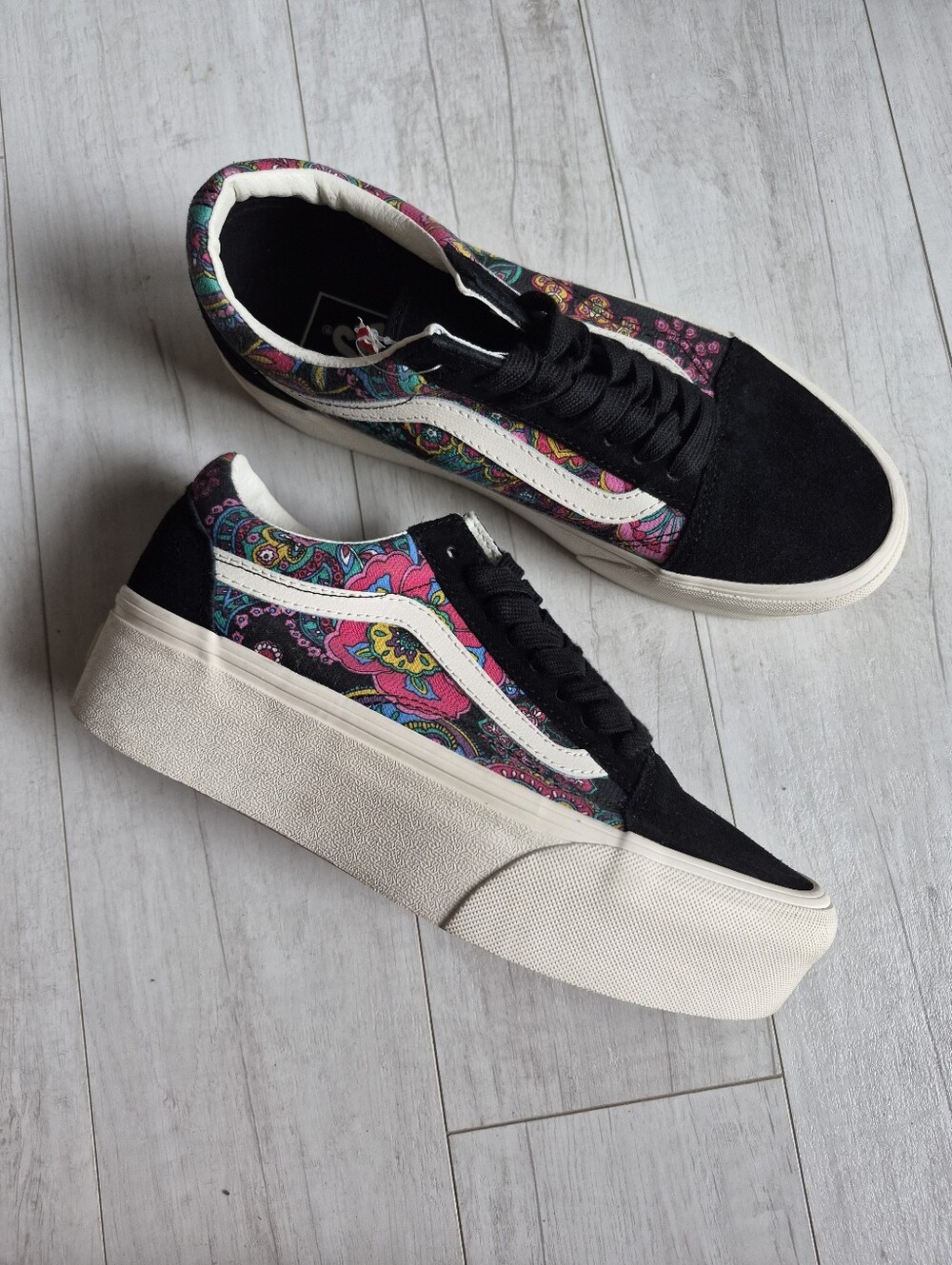 VANS NEW Old Skool Black Paisley Platform Shoes